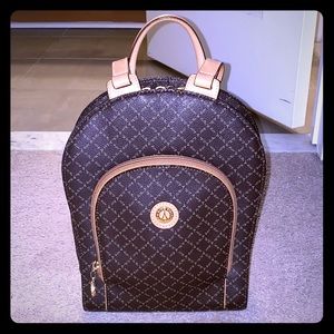 Gorgeous never worn La Tour Eiffel backpack.